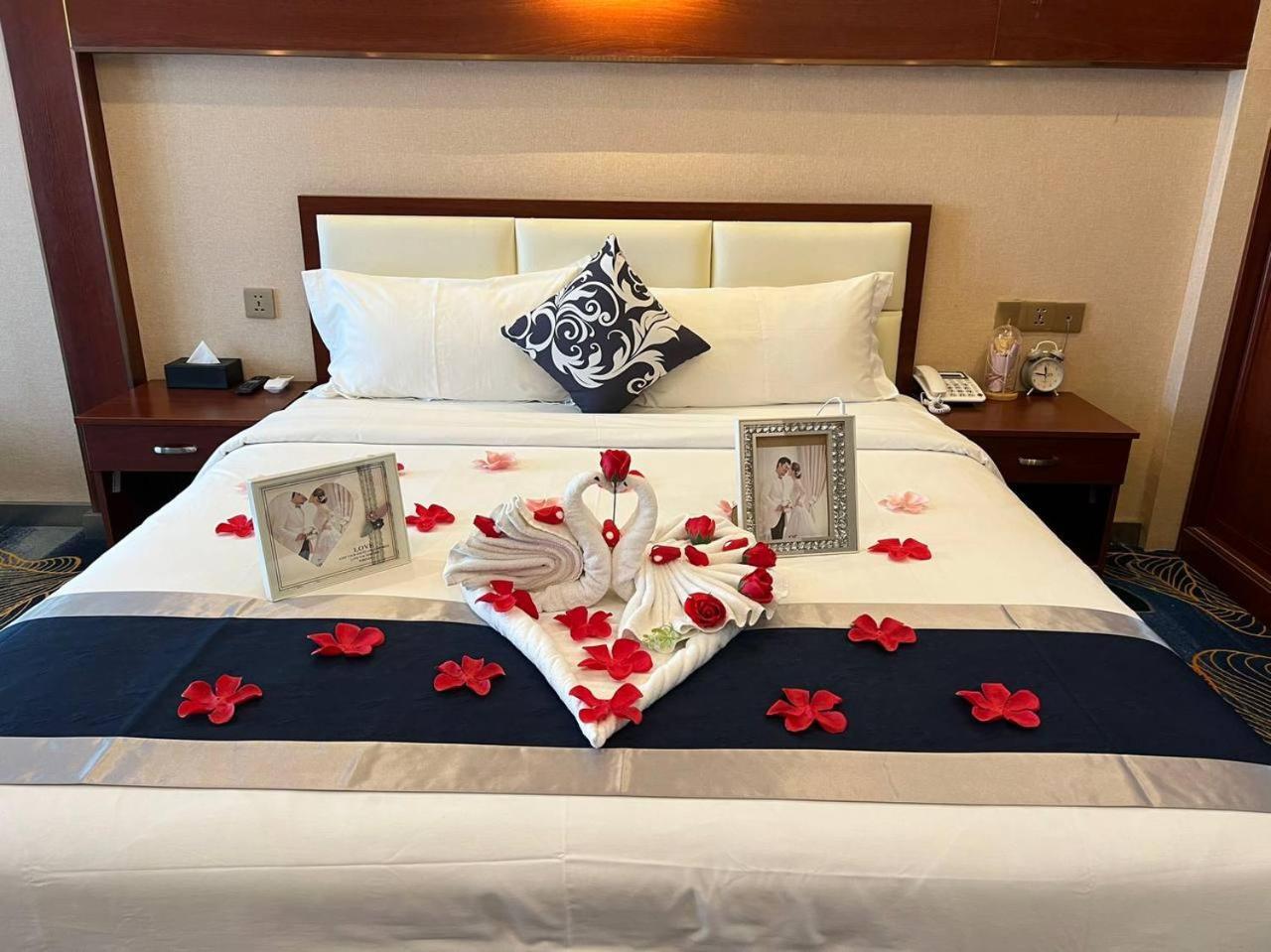 City Comfort Hotel Phnom Penh Airport Экстерьер фото
