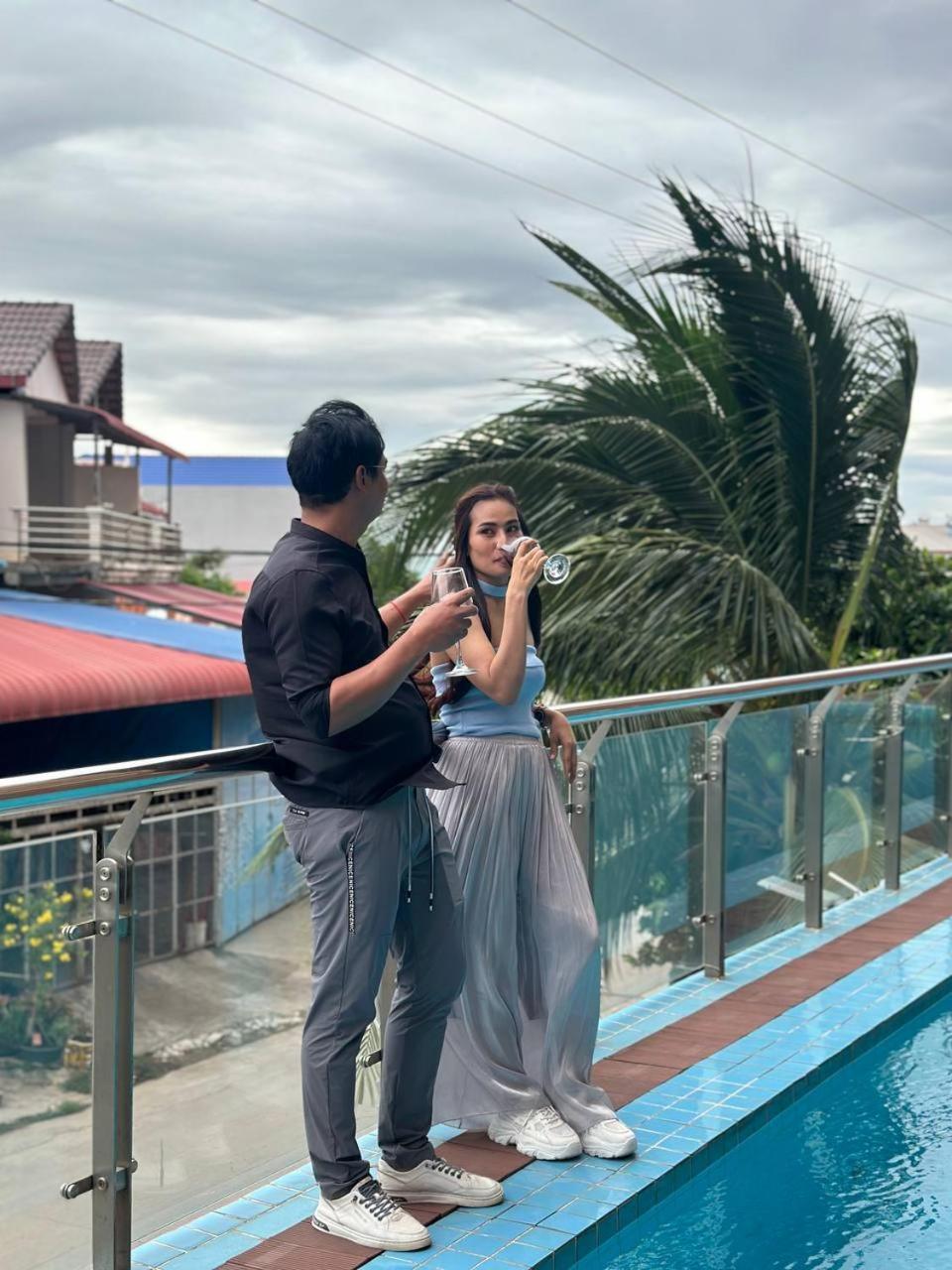 City Comfort Hotel Phnom Penh Airport Экстерьер фото