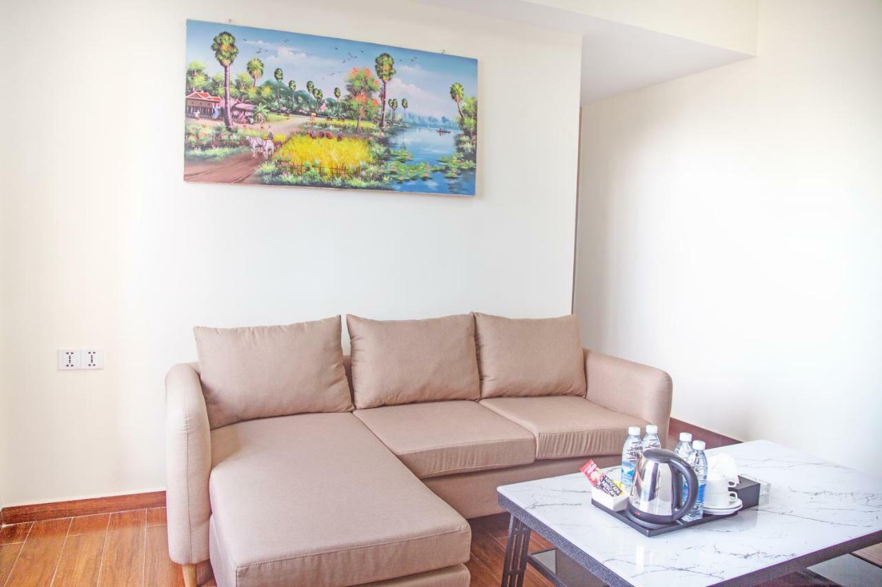City Comfort Hotel Phnom Penh Airport Экстерьер фото