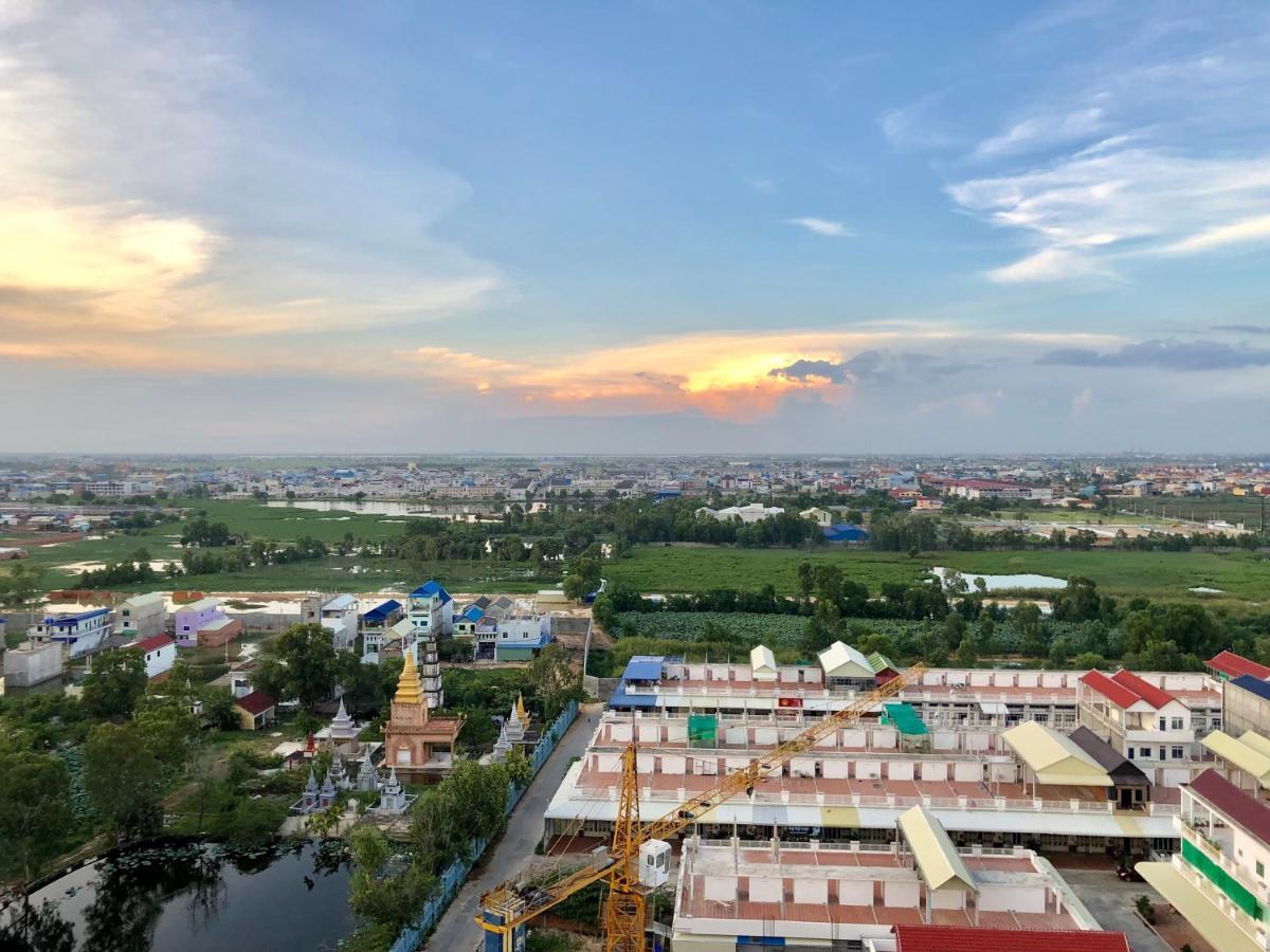 City Comfort Hotel Phnom Penh Airport Экстерьер фото
